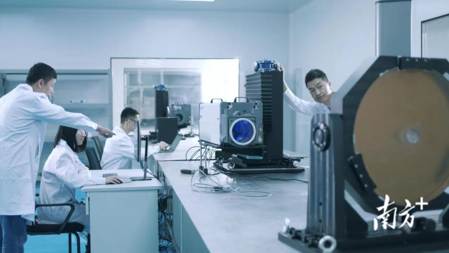 佛山着力打造重大科研平台，为人才施展才华提供广阔天地。图为季华实验室。  资料图片