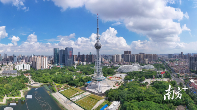 9月27日，佛山迎来一年一度的企业家日、人才日。   戴嘉信 摄